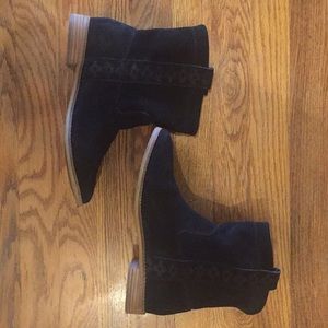Toms black suede booties